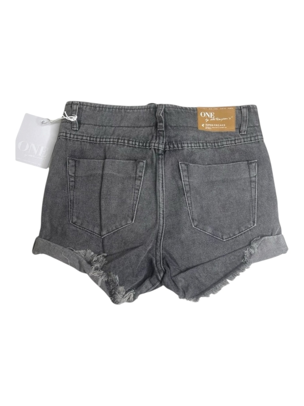 new Kourtney Kardashian’s ⇝ One Teaspoon ⇝ Superfreaks Lace Up Denim Shorts ⇝ 24 - Picture 9 of 16